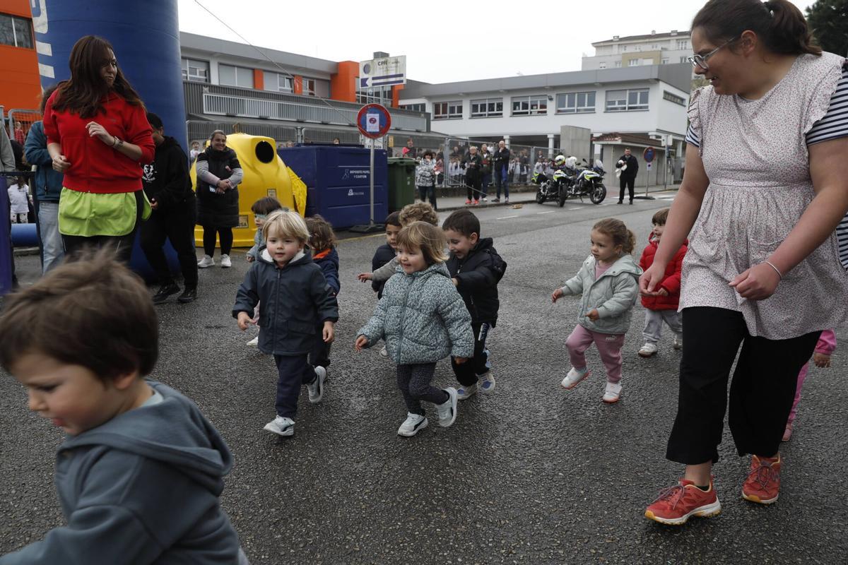 En imágenes: Participantes en la cross escolar del Marcelo Gago en homenaje a Dacal En imágenes: Participantes en la cross escolar del Marcelo Gago en homenaje a Dacal