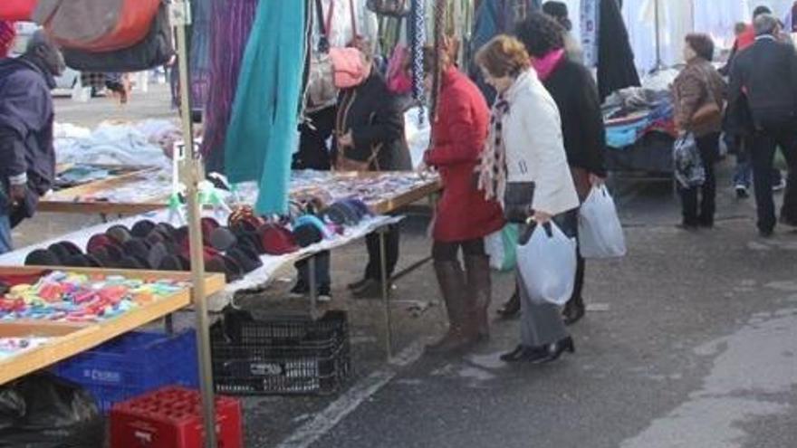 El mercadillo de Zafra abrirá mañana con 50 comerciantes