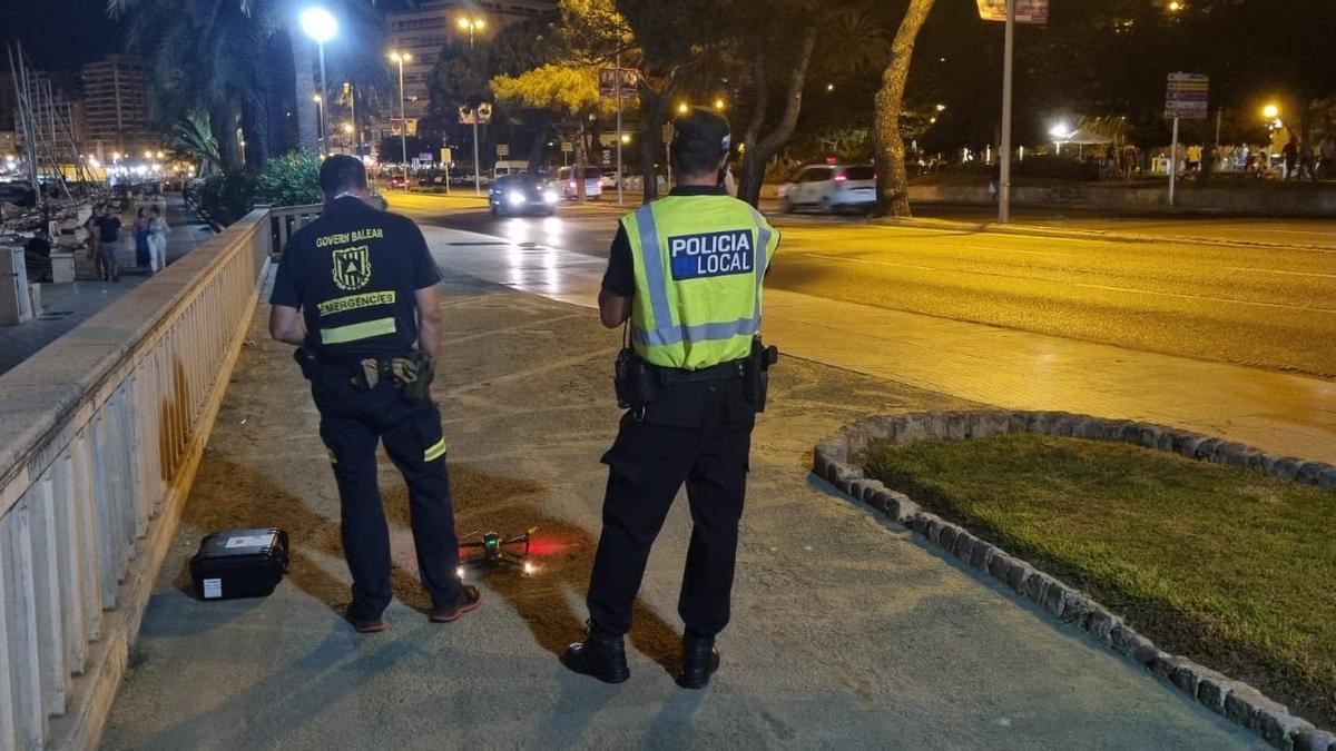 La policía controla con un dron los botellones en Palma