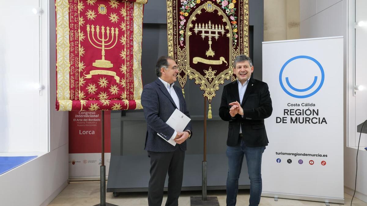 Presentación del evento en la sala judía del ciuFRONT.