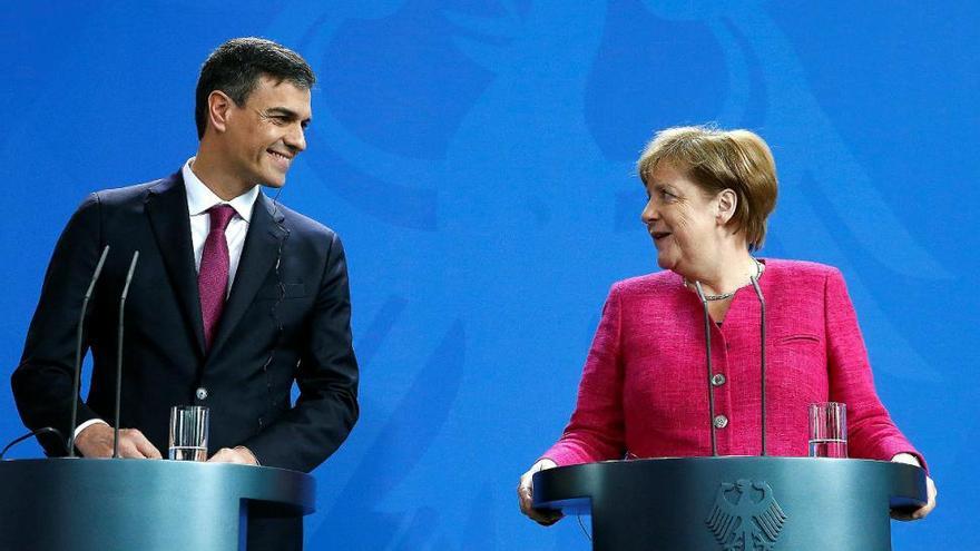 Merkel, dispuesta a apoyar a España si crece la llegada de inmigrantes