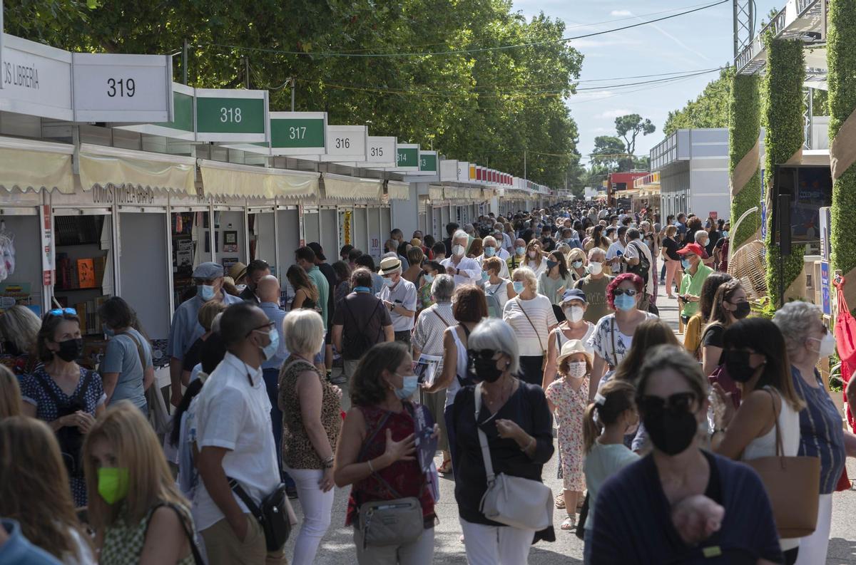 La Fira del Llibre de Madrid busca la sostenibilitat en la primera edició sense restriccions després de la pandèmia