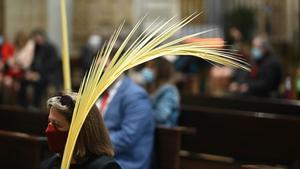 Feligreses en una iglesia el pasado Domingo de Ramos.