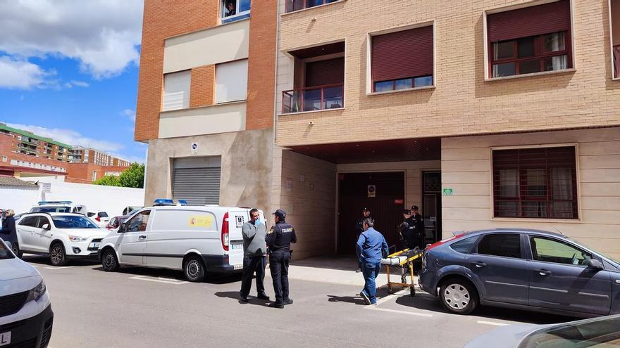 Vecinos de la madre asesinada en Badajoz: &quot;Es muy impactante, los conocemos desde que él era un niño&quot;