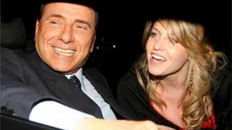 Futbolistas, famosos y la hija de Berlusconi fueron extorsionados por una red de fotógrafos