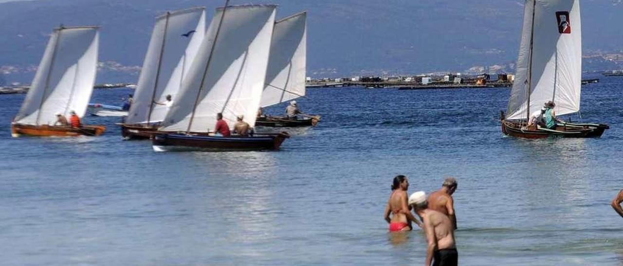 A Volta á Arousa é a proba máis lonxeva da navegación tradicional. // Noé Parga