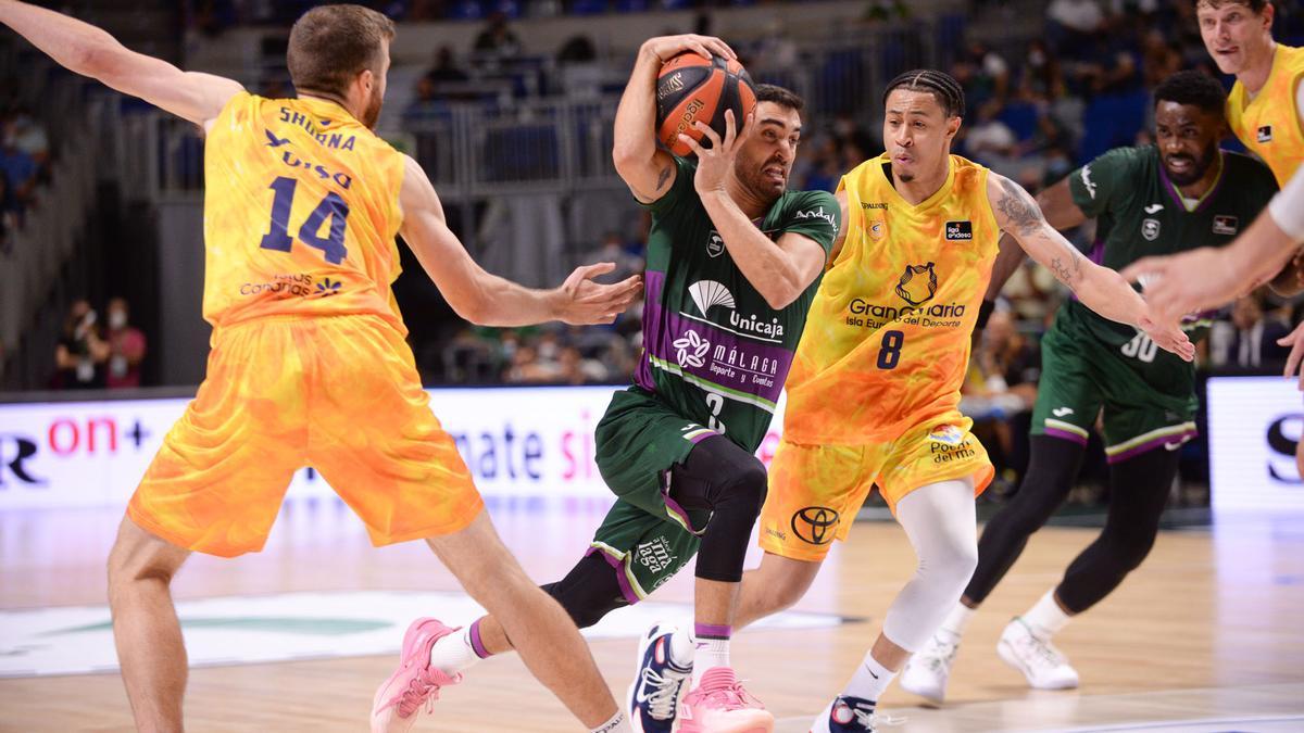 Las imágenes del Unicaja - Herbalife Gran Canaria de la Liga Endesa en el Martín Carpena.