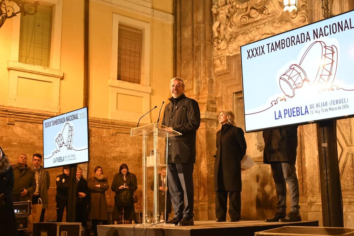 Los tambores del Bajo Aragón han resonado este jueves en el centro de Zaragoza