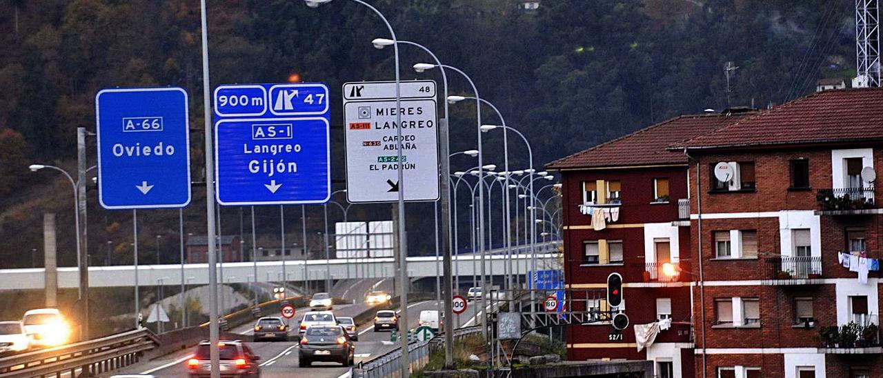 Autopista Campomanes-Oviedo, a su paso por Mieres.