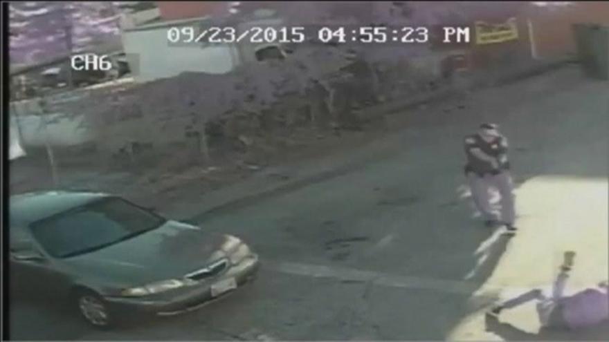 Un policía de Baltimore dispara a bocajarro a un joven negro desarmado