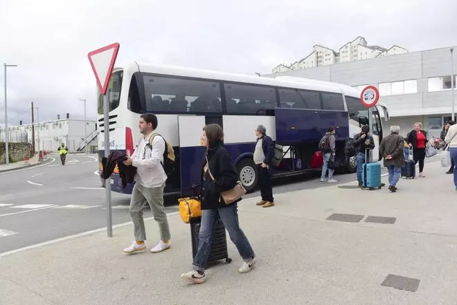 Primer día de cierre por obras en la estación de trenes de A Coruña