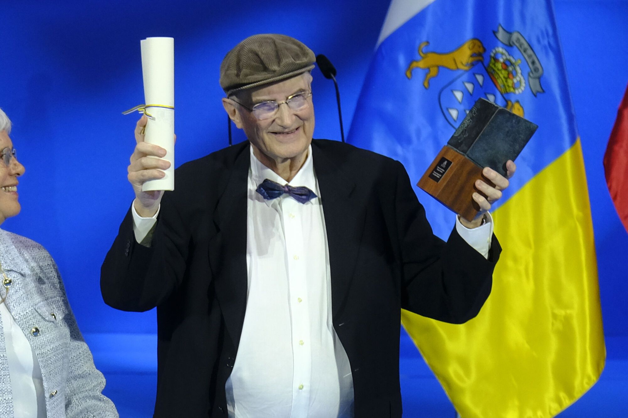Acto Día de Canarias en el Alfredo Kraus