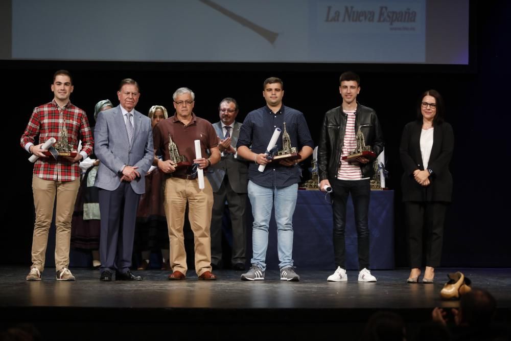 Gala de entrega de los premios Folclore Ciudad de Oviedo