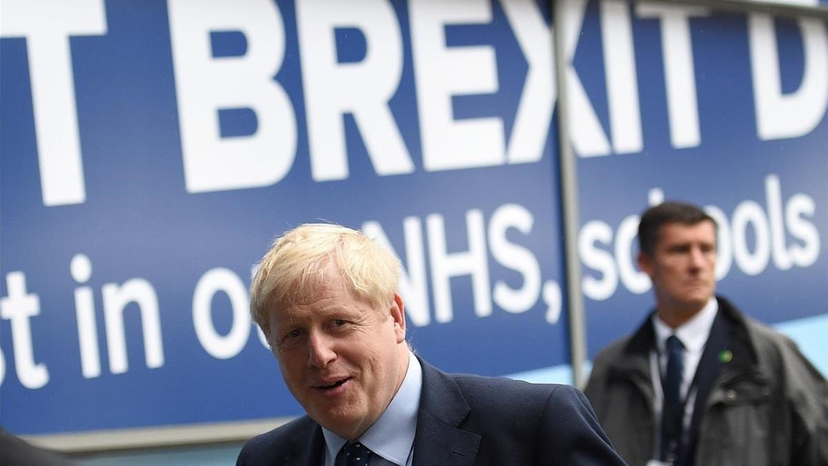 El primer ministro británico, Boris Johnson, llega a la conferencia 'tory' en Manchester, este domingo.