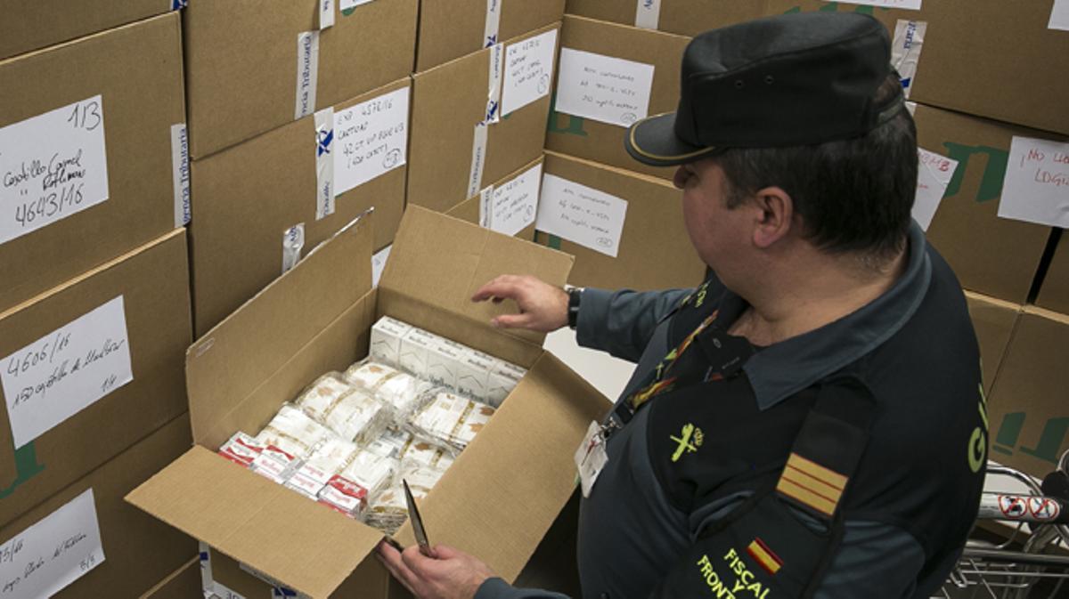 Contrabando de tabaco en el Prat