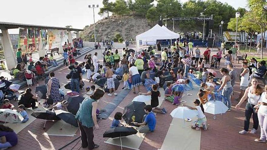 Talleres y música en el &quot;Puentegramas&quot;