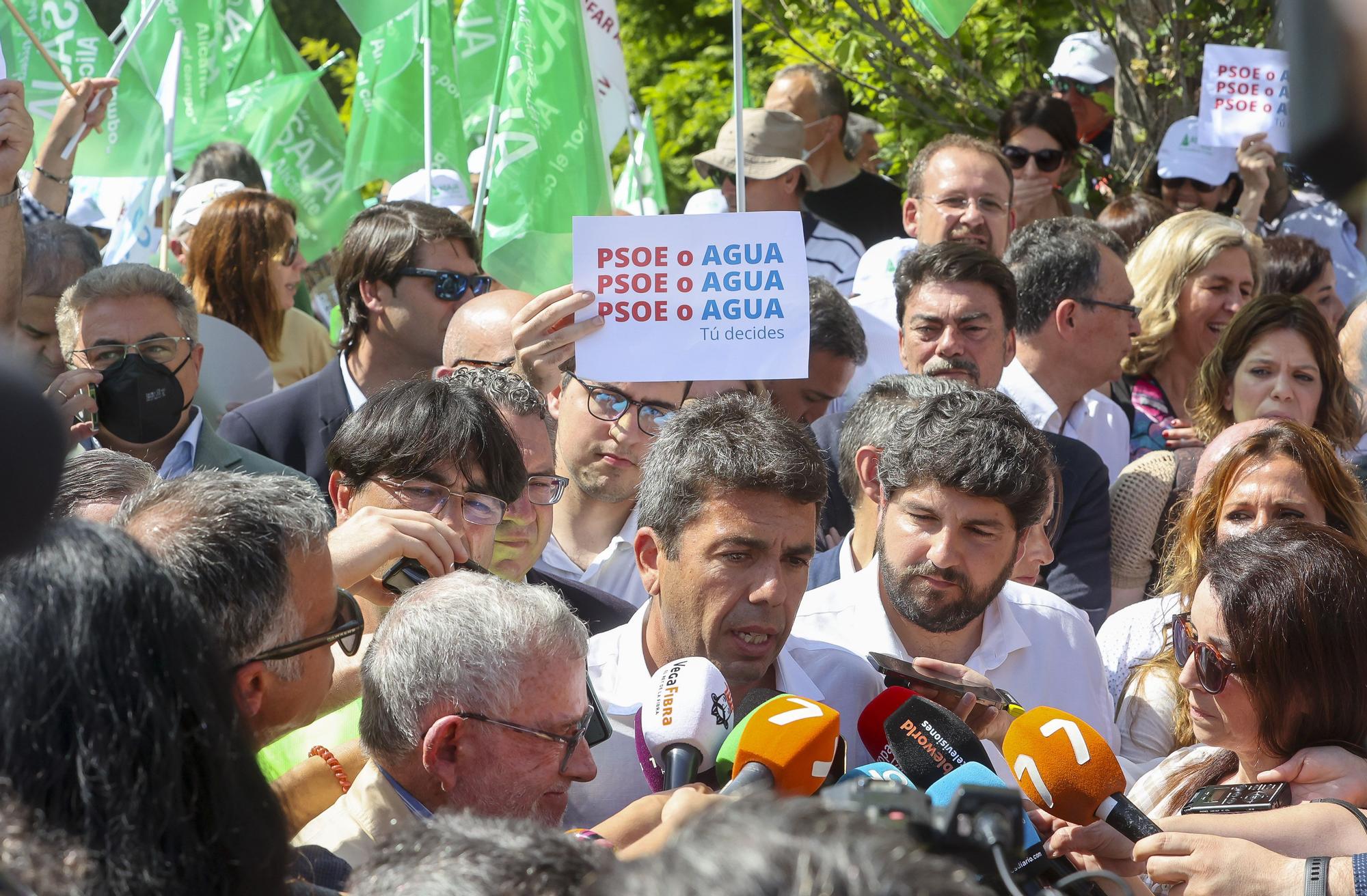 Los agricultores dictan sentencia: el recorte del Tajo-Segura nos lleva a la ruina y la clase política no ha hecho nada