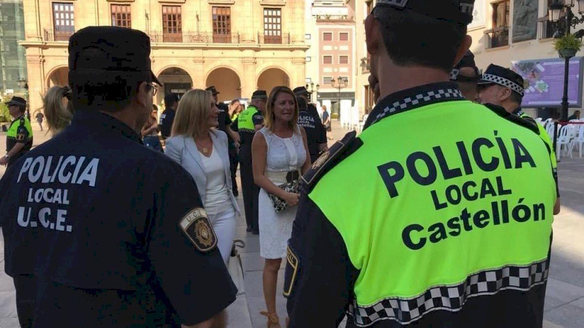Begoña Carrasco denuncia la falta de policías locales en la ciudad.