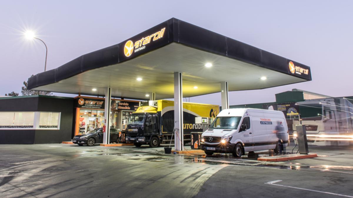 Gasolinera Staroil de la vía de la Cierva, en el interior de Mercagalicia