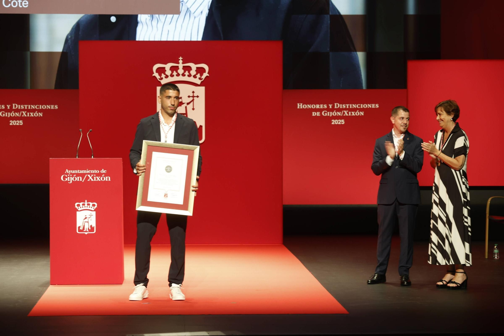 La entrega de medallas y distinciones de Gijón, en imágenes