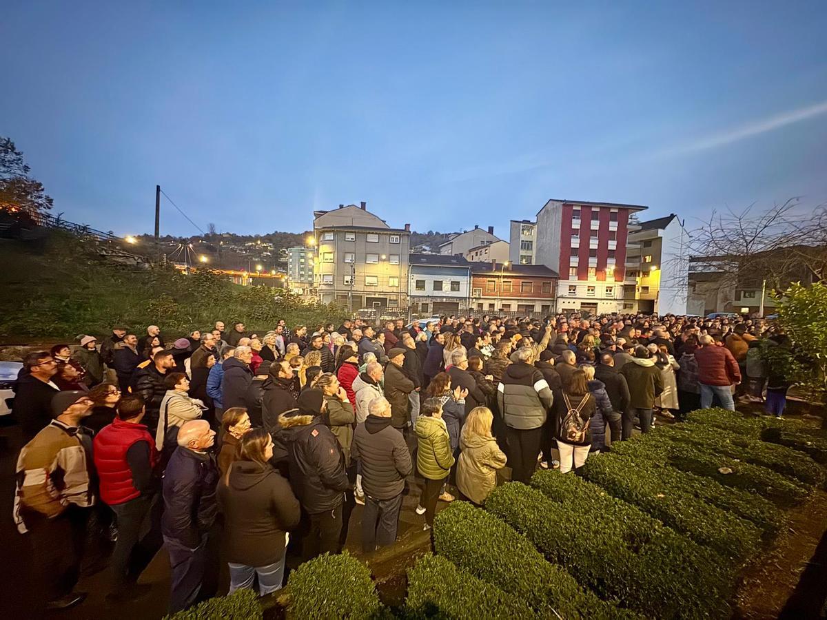Cientos de personas muestran en Langreo su apoyo a la Brigada de Salvamento Minero