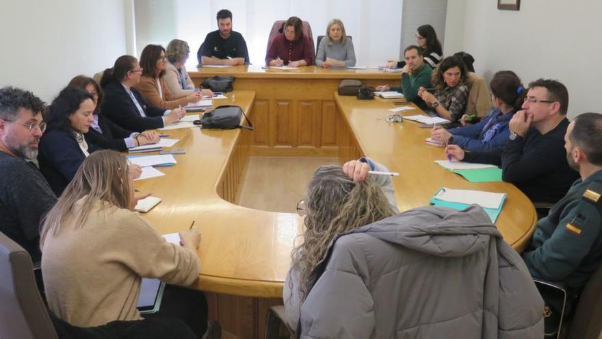 A Laracha une esfuerzos contra la violencia de género | LOC