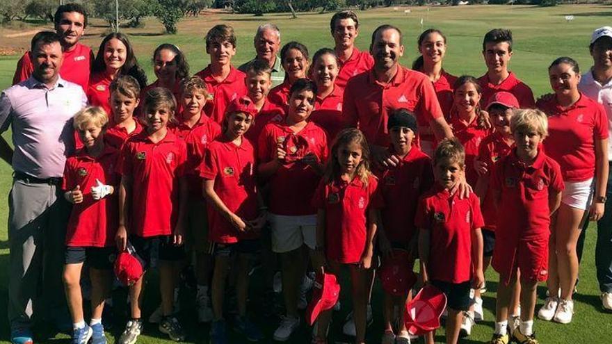 Sergio García y Roberto Bautista disfrutan junto a los niños en el SummerCamp 2018