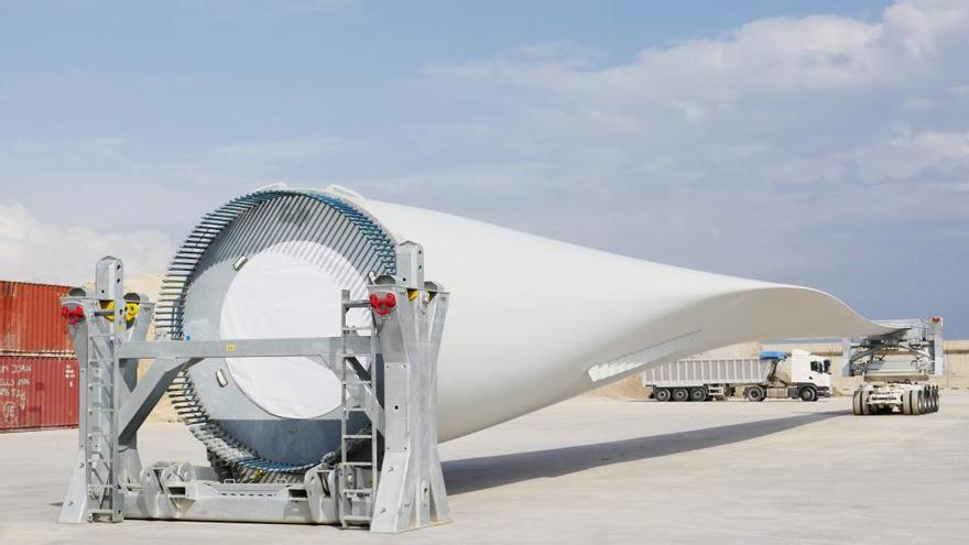 LM Wind Power completa el transporte de la pala eólica más grande fabricada en España