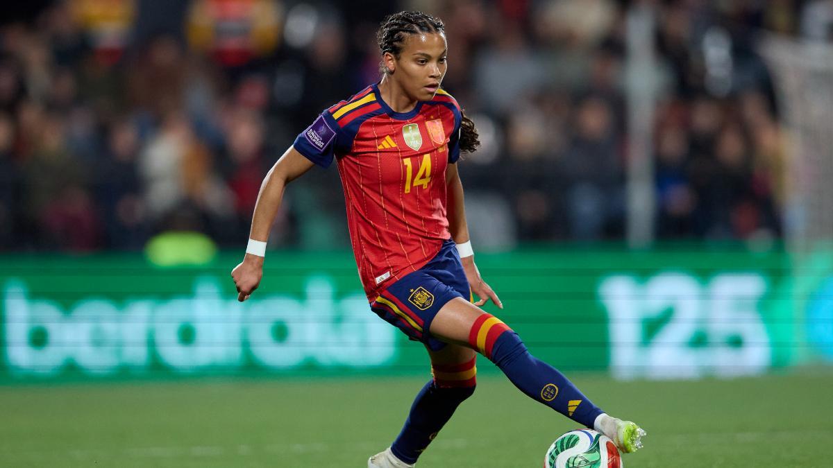 Vicky López firmó una gran actuación ante Islandia