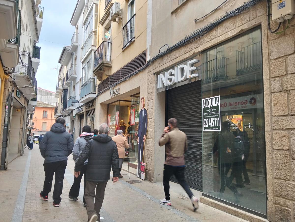 La tienda Inside de Plasencia, que ha cerrado sus puertas.