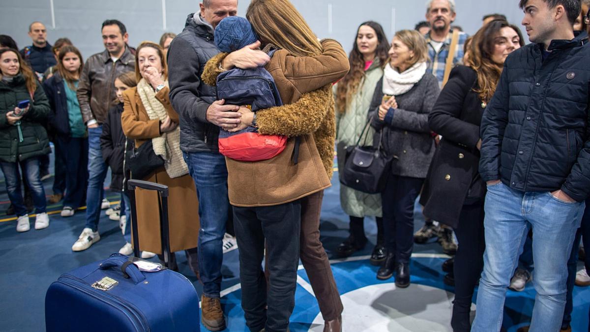 Llegan a València 53 menores ucranianos para pasar la Navidad lejos de la guerra