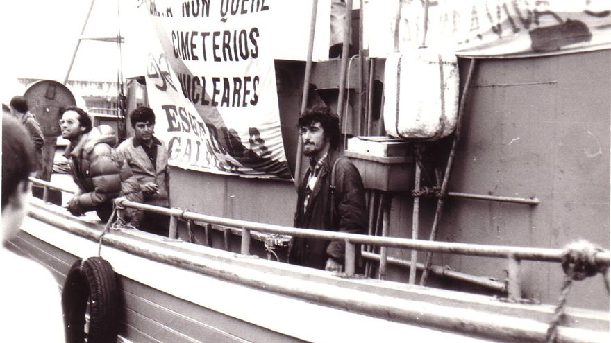El pequeño pesquero gallego que zarpó a la lucha contra los bidones radiactivos en el Atlántico