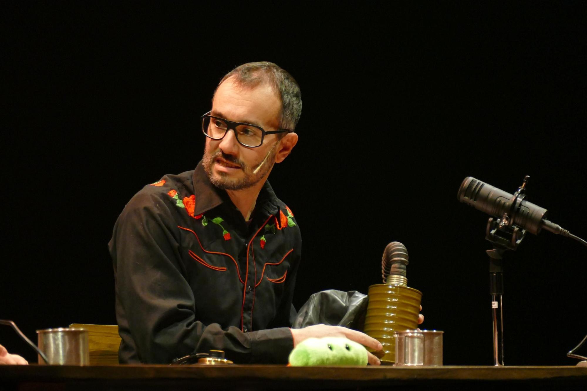 Les rialles entren al Búnquer del Teatre El Jardí de Figueres