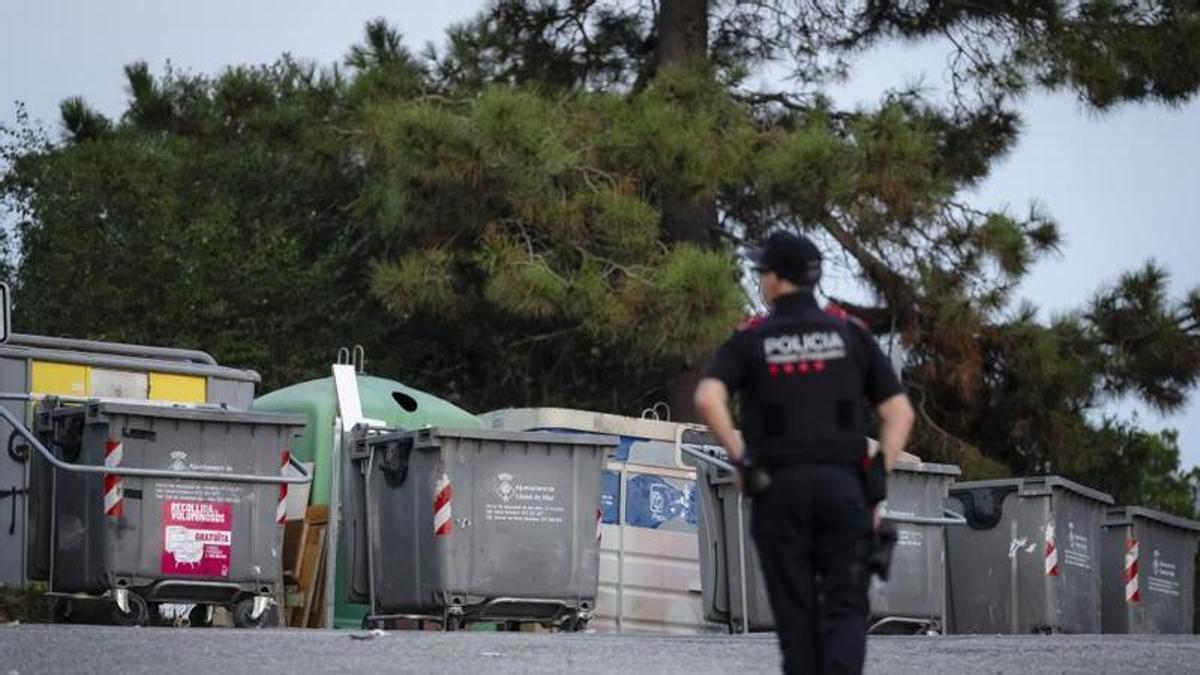 El cadáver encontrado en un contenedor de Lloret corresponde a un vecino de 30 años y fue asesinado a tiros