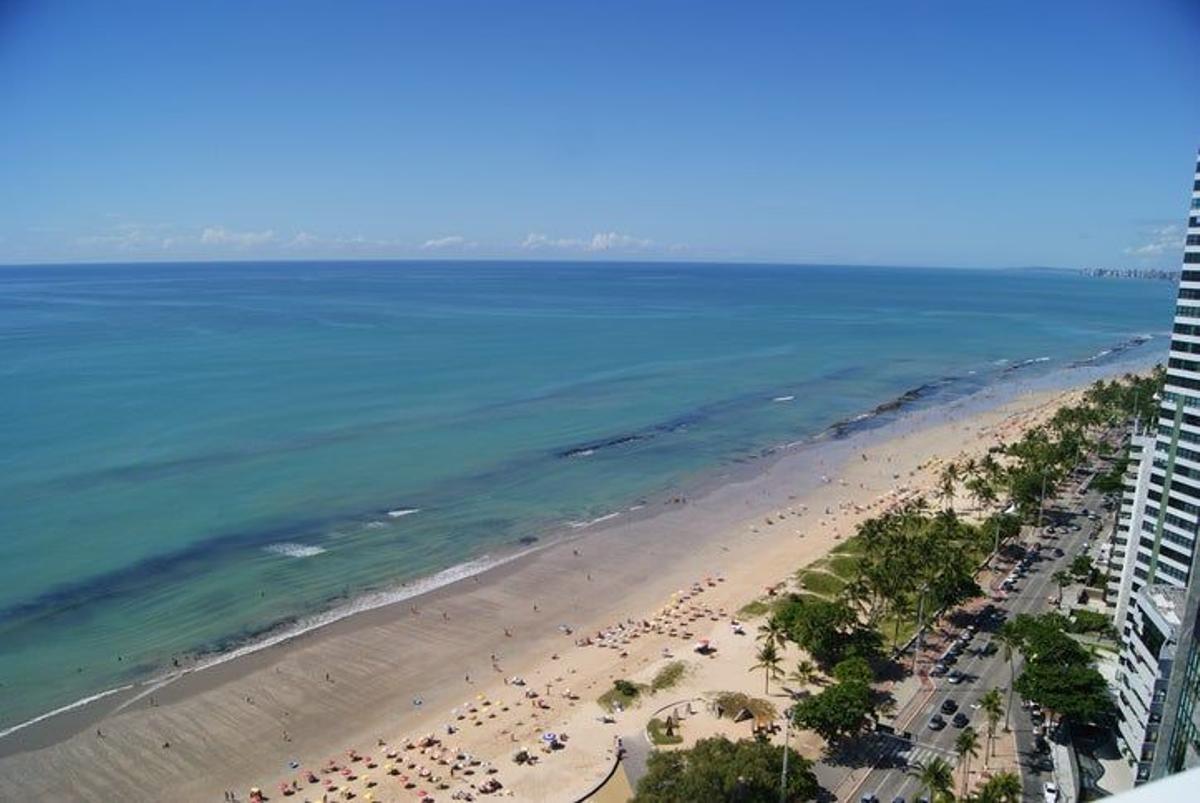 8. Praia de Boa Viagem, Brasil