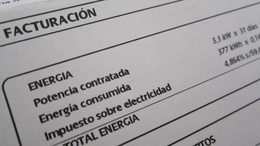 El sistema eléctrico registró un déficit de 2.200 millones en 2023 que fue compensado por el superávit del año anterior