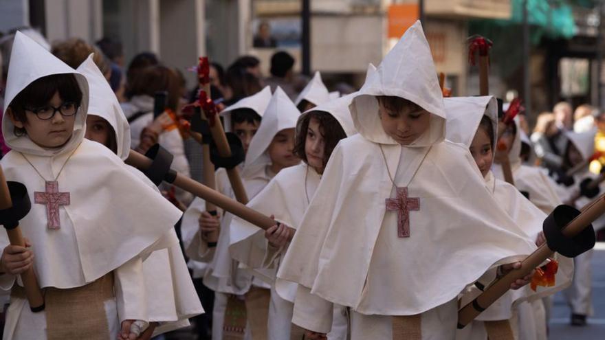 Procesión infantil del Colegio Medalla Milagrosa.