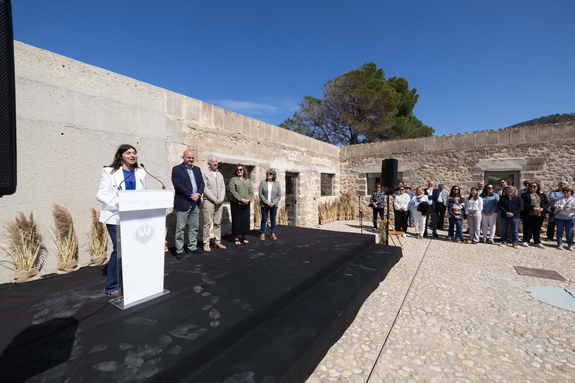 Apertura del Yacimiento Fenicio de Sa Caleta