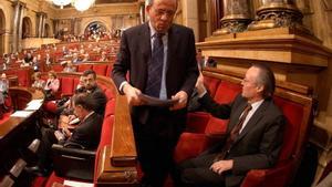 Francesc Vendrell y Josep Piqué (PP) en el Parlament.