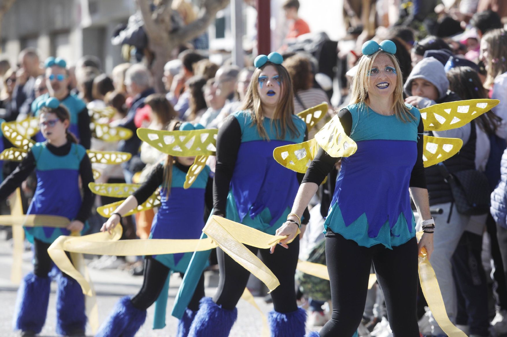 L'Escala briva amb la rua del Carnaval