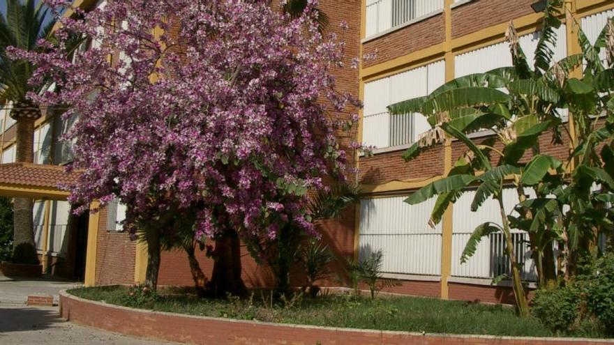 Exterior del instituto Profesor Isidoro Sánchez de Málaga.