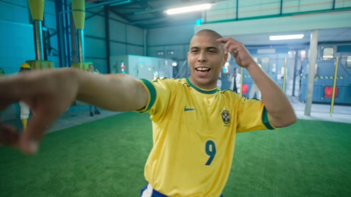 ANUNCIO NIKE: ¿Cómo sería universo en el que Ronaldinho del 2006 y Mbapé de se en un partido?