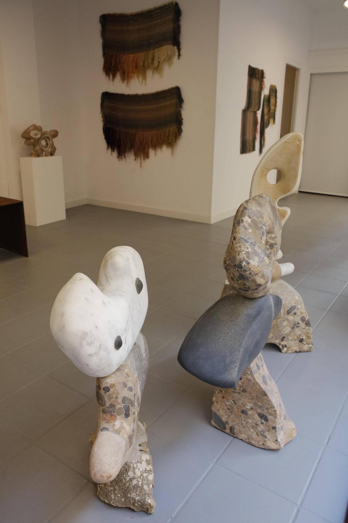 Drei "Kleinkinder": Die verspielten Figuren von Dan Mandelbaum sind freundliche Gesellen.