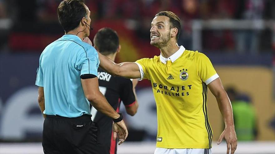 Soldado tiene un amargo debut con el Fenerbahçe