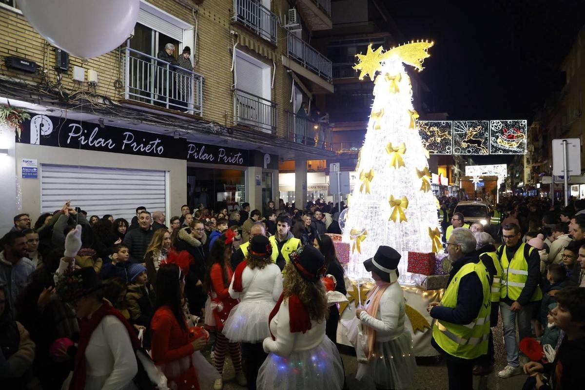 La Cabalgata de Reyes de La Viñuela, en imágenes