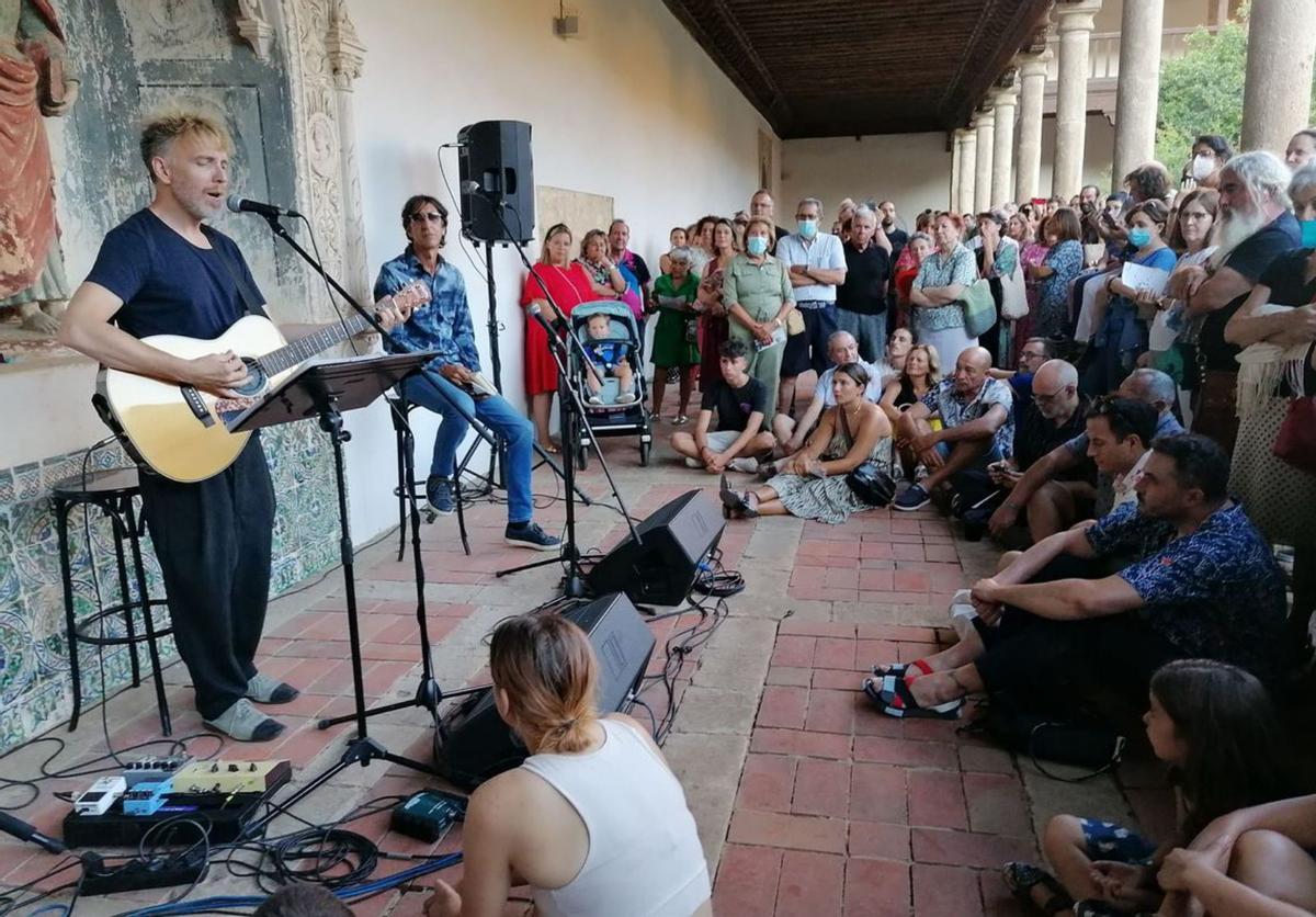 Toro traza la ruta en la que confluyen el arte y la cultura