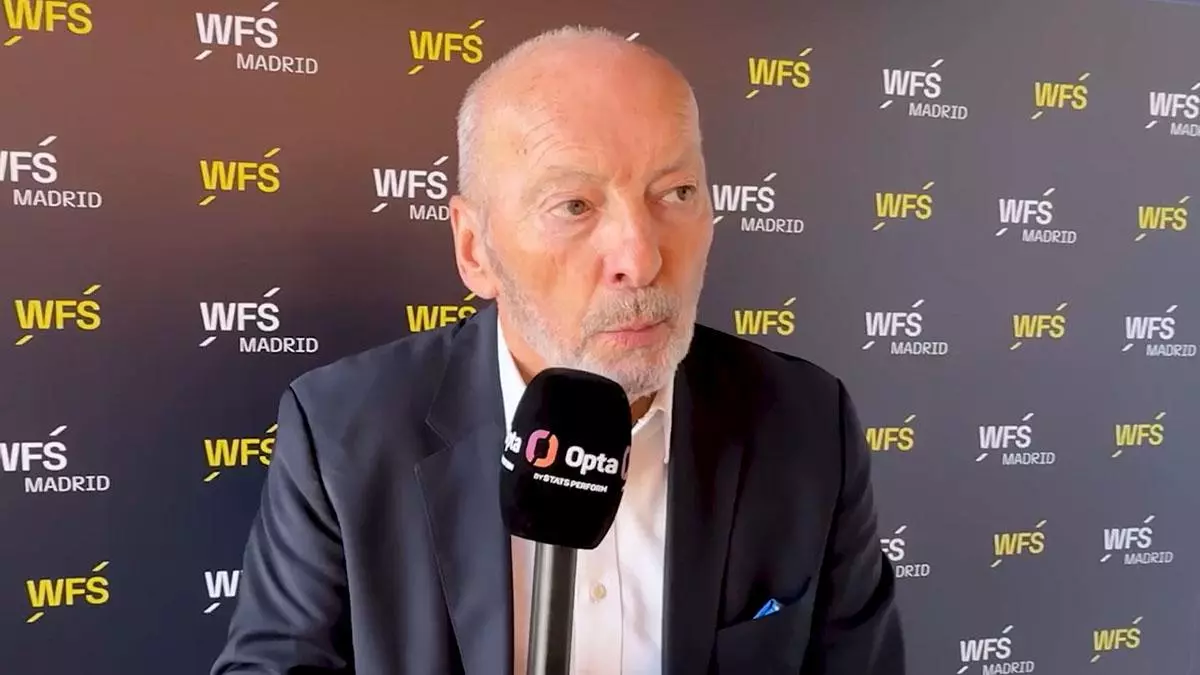 Moore cree que Klopp no volverá a entrenar: "Disfruta demasiado la vida"