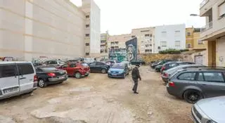 Torrevieja proyecta la construcción de un parque en el solar de la calle Maldonado (abril de 2022)