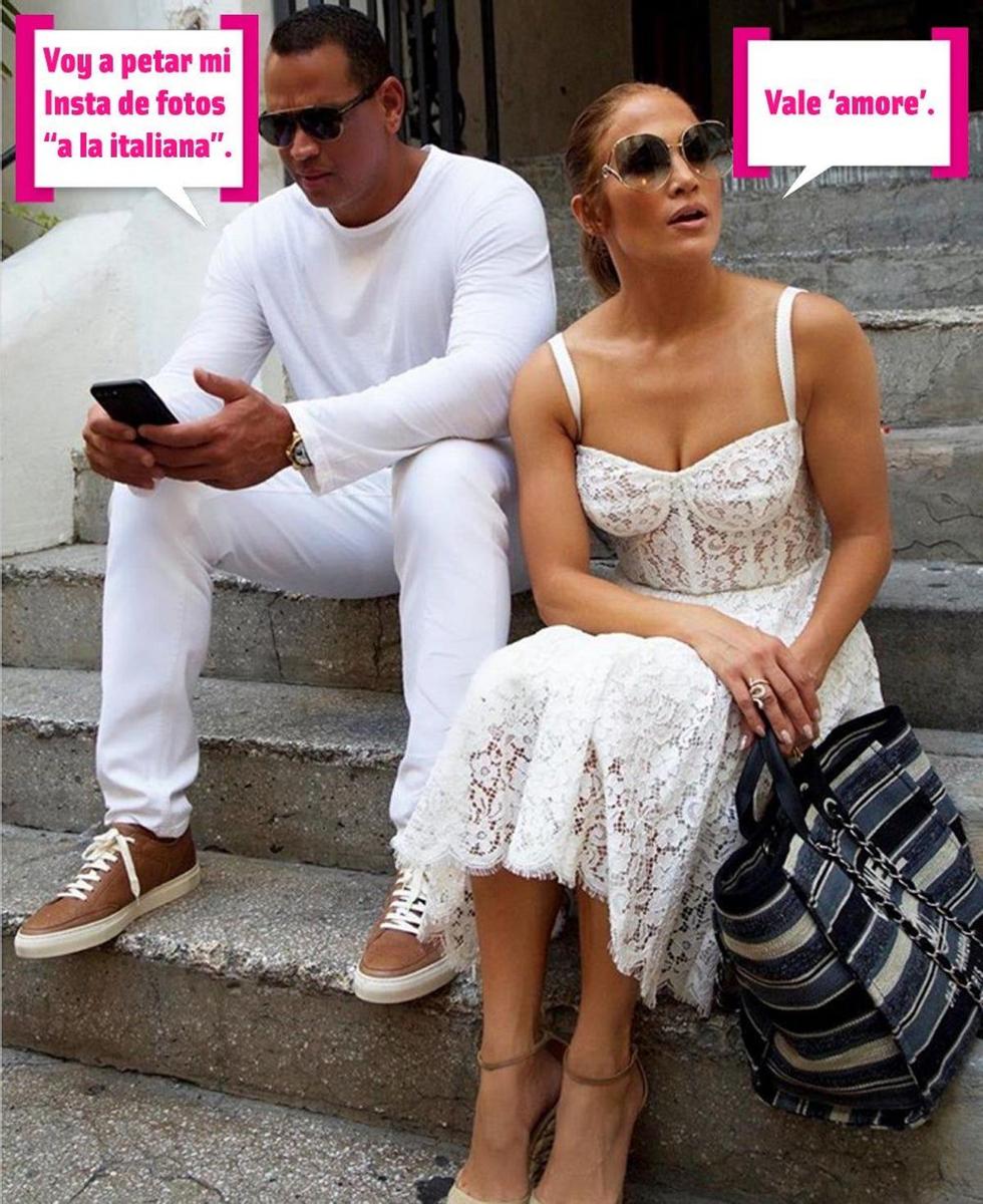 Jennifer Lopez y Alex Rodriguez en una calle de Capri