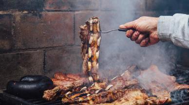 La historia del asado argentino, un rito casi litúrgico inscrito en el ADN del país